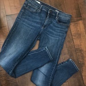 Women’s skinny Gap jeans
